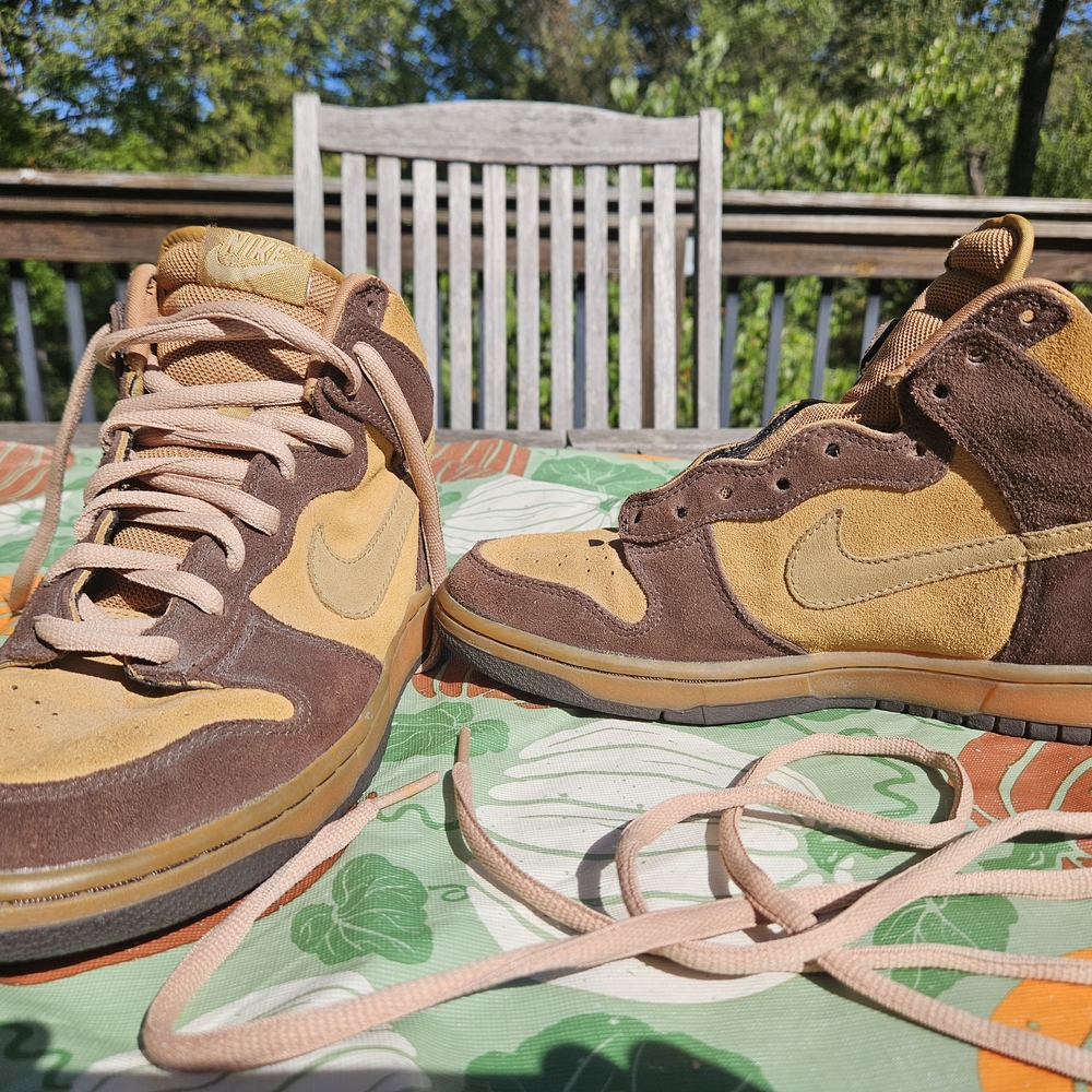 Nike Men's Suede Brown and Tan High-Top Sneakers